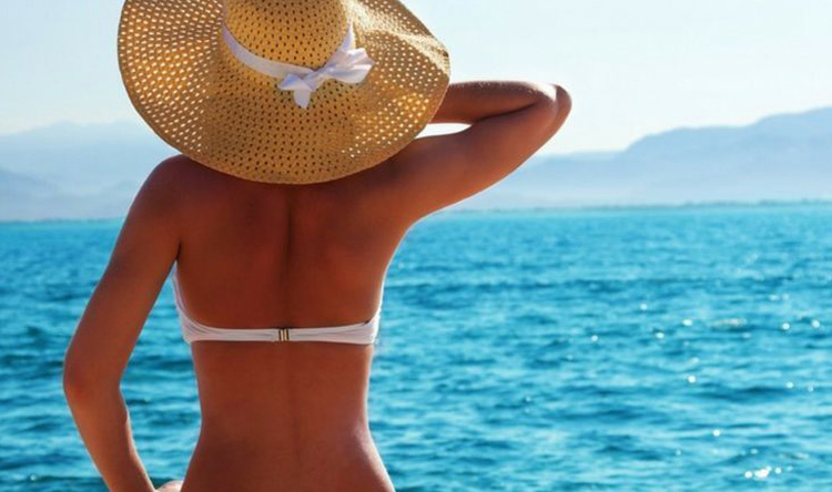 احذروا ضربات الشمس والتسمّر... أخصائية سرطان جلد تكشف المخاطر