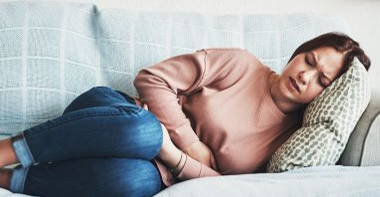 تقيؤ وإسهال وينتشر عبر الملابس.. ما هو فيروس "نورو"