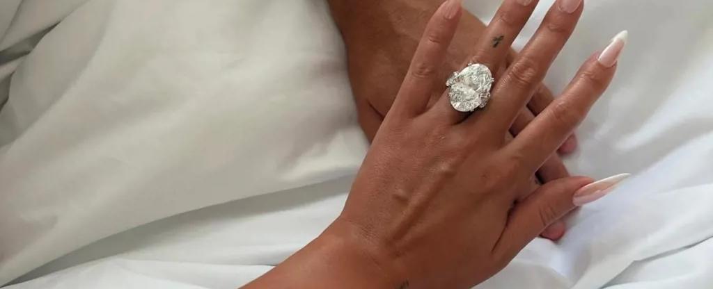 بحضور أطفالهما الخمسة.. رونالدو وجورجينا يعلنان خطوبتهما