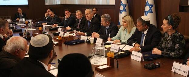 وزير إسرائيلي: الحرب ضد حزب الله ستقع قريبًا ولكنّ نتنياهو يرفض أن يفصح عن الموعد