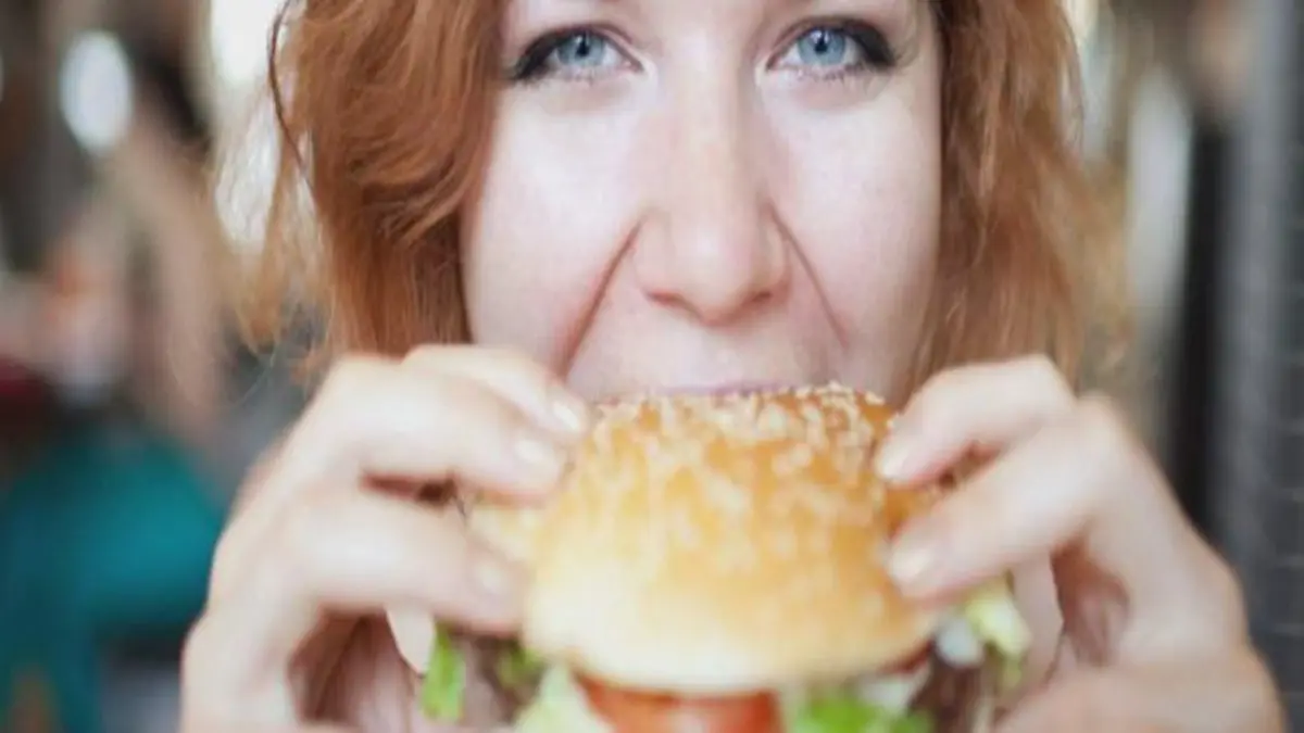 دراسة.. كل قضمة من الأطعمة فائقة المعالجة تزيد من خطر الوفاة المبكرة