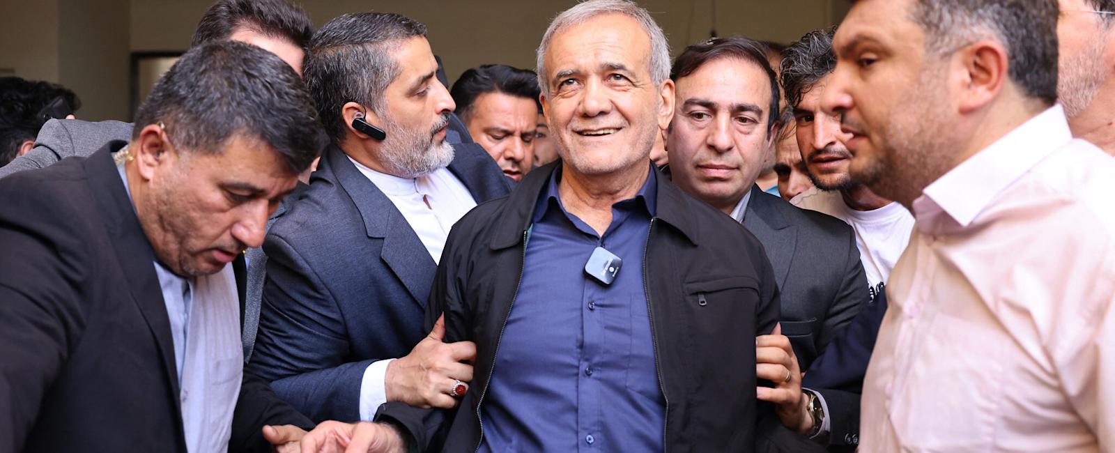 مسعود بزشكيان ونهاية مقولة الشيطان الأكبر...!