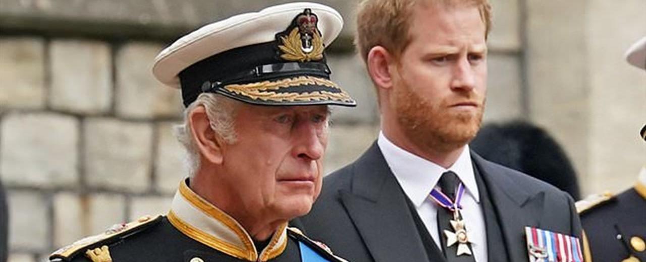 بعد سنوات من القطيعة .. اتصال سري بين الملك تشارلز والأمير هاري