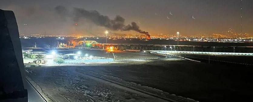 ماذا بعد الهجوم الإسرائيلي "القوي" على منشآت "الحرس الثوري" في إيران؟