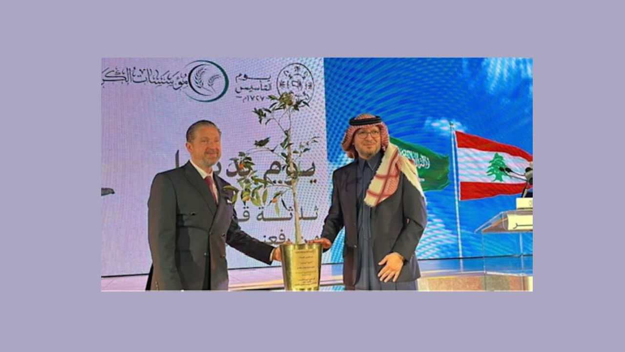 السعودية تنهي مهمة بخاري  الذي لم يكن على قدر التحديات اللبنانية 