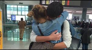 في هذا المطار..  يسمح بـ"العبوطة"  لثلاث دقائق فقط!