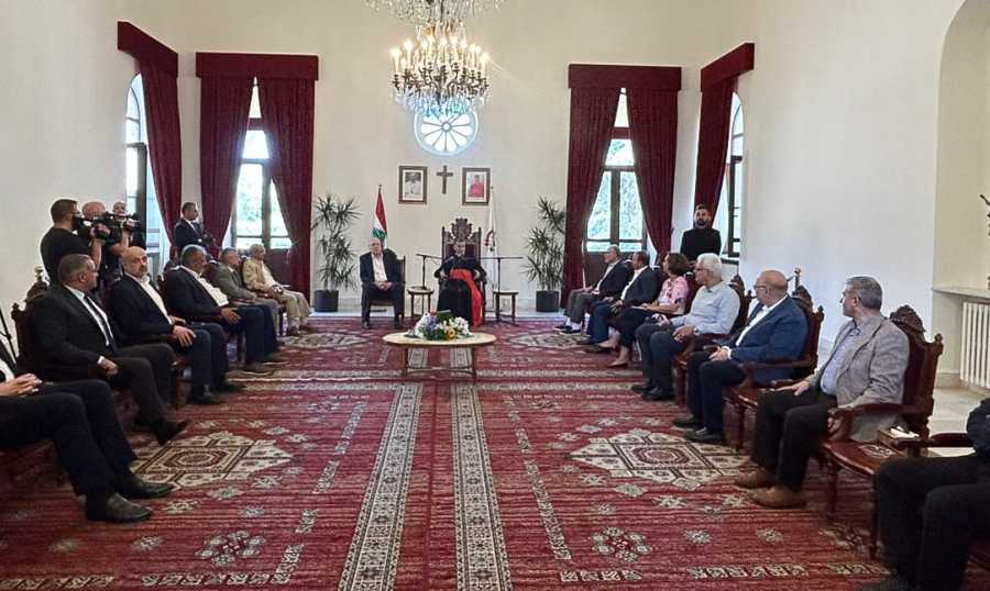 لقاء الديمان بعيد عن "الرسميات" وغارق في التمويهات.. ميقاتي مستعد ليكون "جسر عبور" وتمسك بالطائف!