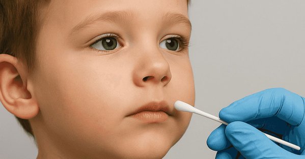 "مسحة خد الأطفال"...  قد تكشف عن مرض خطير بالقلب