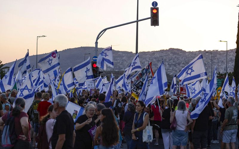 للمرة الأولى منذ 11 شهرًا ...نتنياهو يدرج الجبهة الشمالية في خانة الأهداف الرئيسية للحرب