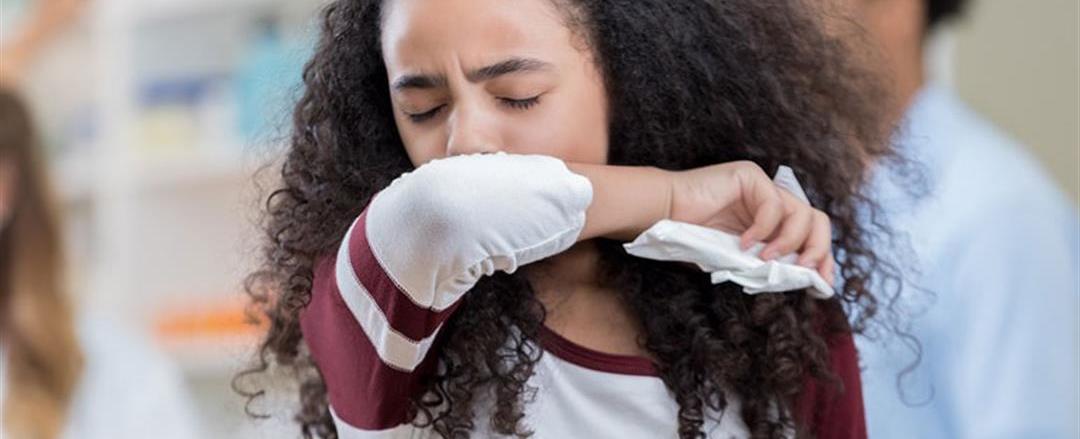 طبيب يكشف ٥ أنواع للسعال.. وهذا أخطرها