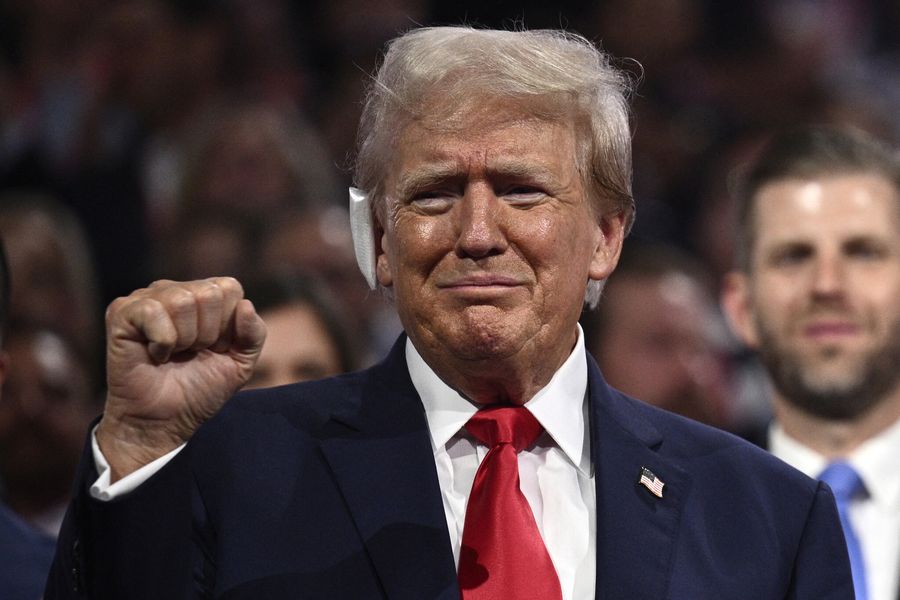 أيام قبل وصول ترمب!