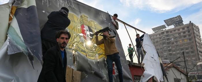 واشنطن تعلّق جزئيًّا عقوباتها على سوريا وتخفف الضغط عن الحكم الجديد