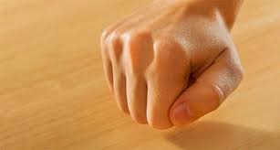 "امسك الخشب": موروث شعبي من الوثنية الأوروبية إلى التراث العربي