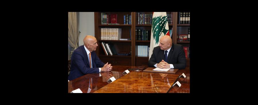 براك في لقاء خاص مع مجموعة إعلاميين: يحذر..يطمئن..ينصح ..يمدح...يفضح ويسخر