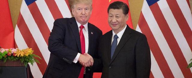 بعد حرب الرسوم.. ترامب يعلن التوصل لاتفاق تجاري مع الصين