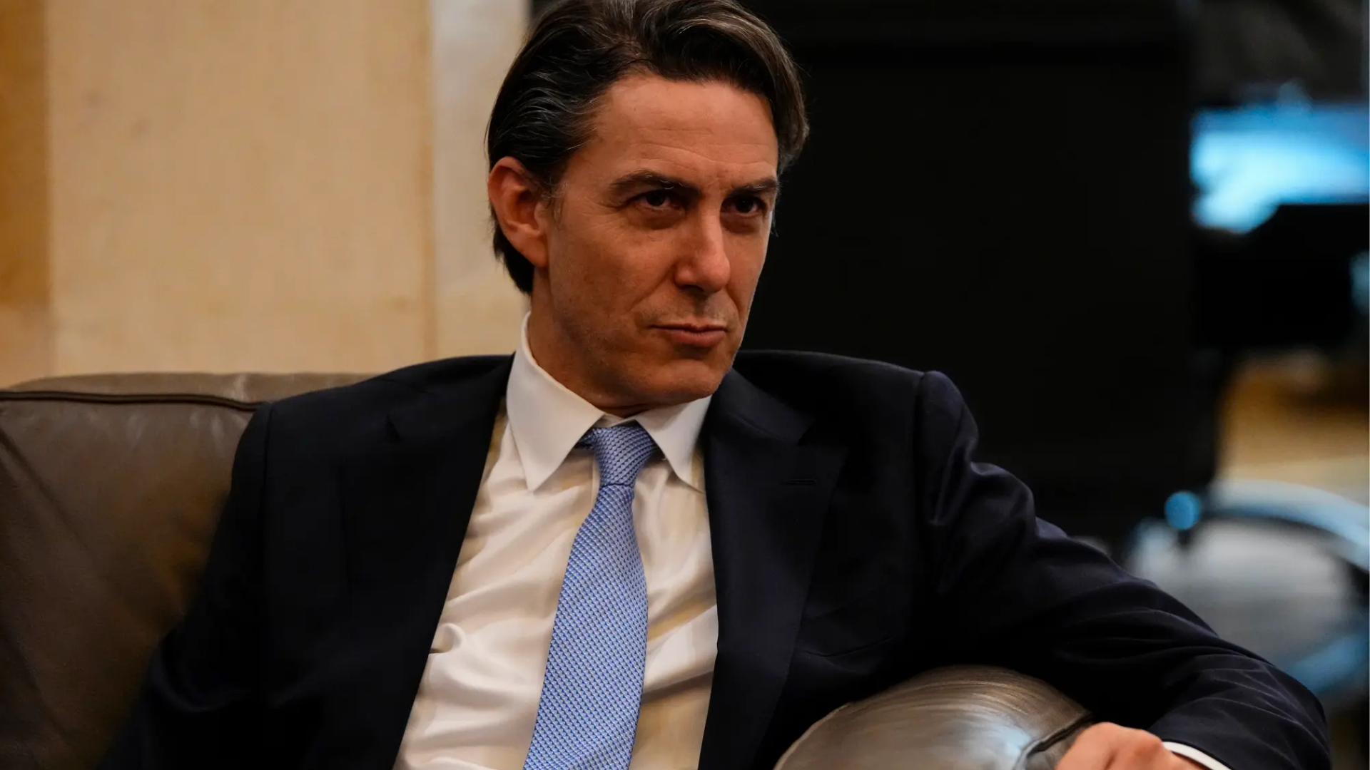 ما هو الطارئ الذي قاد هوكشتاين الى باريس؟