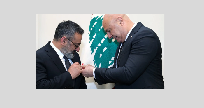 وسام فضي من عون الى جورج خباز!