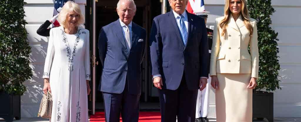 الملك تشارلز في البيت الأبيض… أجواء ودّية ومزاح مع ميلانيا