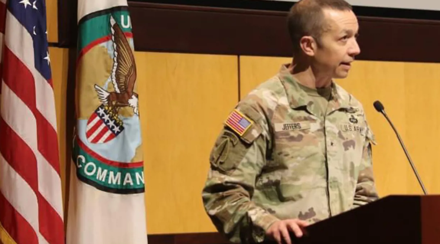 هذا هو الجنرال الأميركي الذي بدأ مهامه رئيسا للجنة مراقبة تطبيق القرار 1701