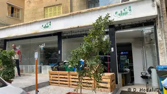 لبنان.. "سوبر ماركت المن والسلوى" ضد الطائفية ولهيب الأسعار