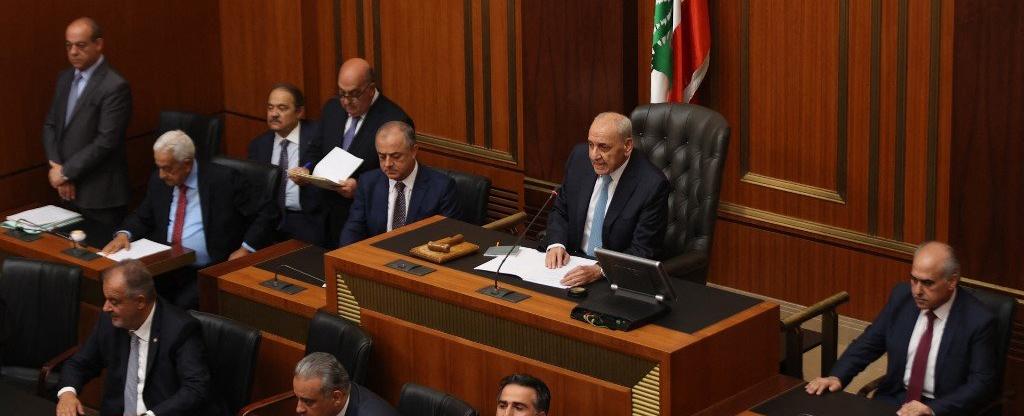 نقاش بالصوت والصورة/ محور الممانعة يحتفي بمحكمة دولية منع لبنان من الإنضمام اليها!