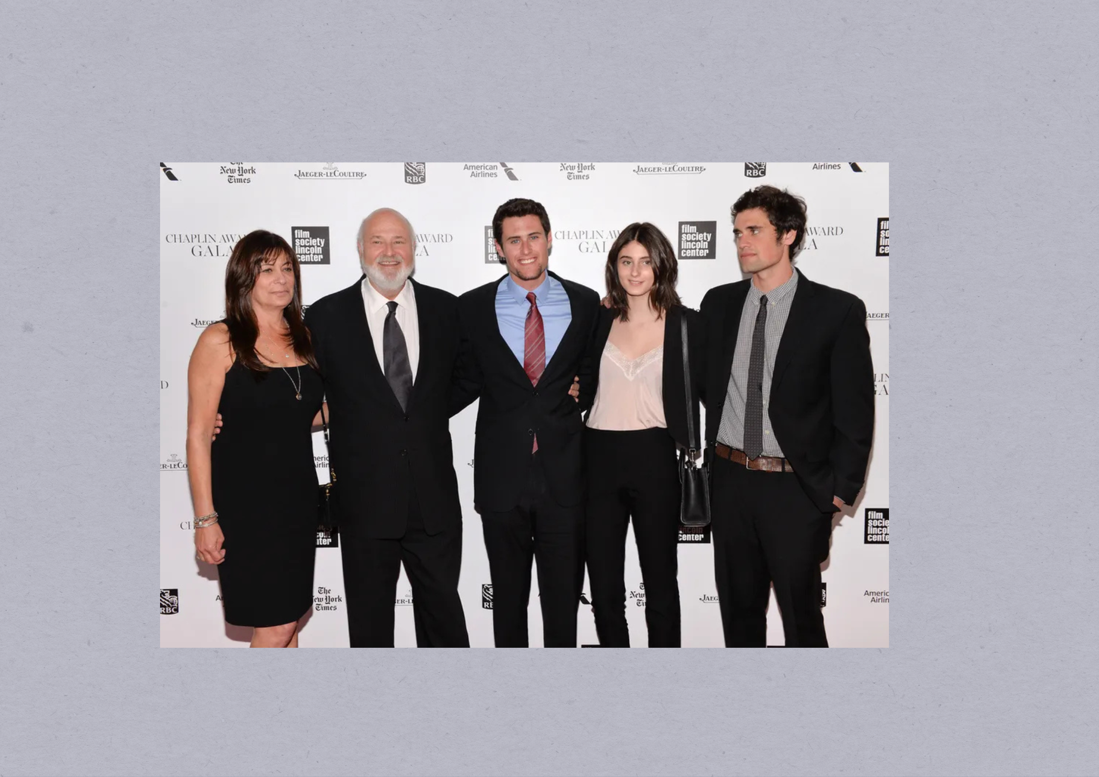 جريمة تهز هوليوود: مقتل المخرج الشهير روب راينر وزوجته في منزلهما والشكوك تحوم حول ابنه