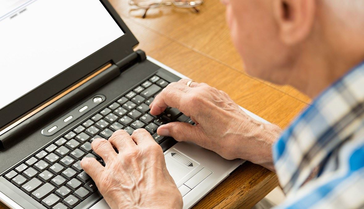 محمد النغيمش/ لماذا لا يكتب العرب؟