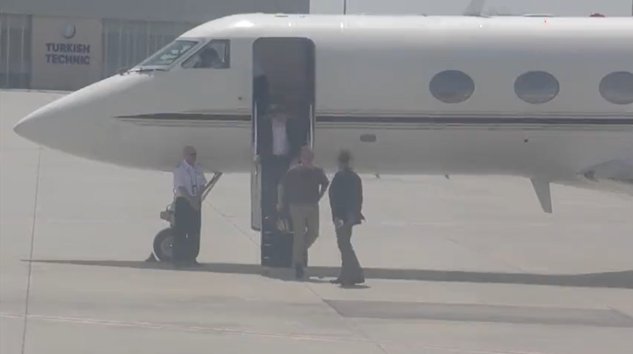 في أكبر صفقة تبادل للسجناء بين الغرب وروسيا: الإفراج عن صحافيين وجواسيس و"قتلة"