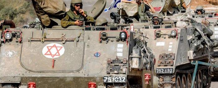 الجيش الإسرائيلي يزيل المظاهر العسكرية في المنطقة الحدودية مع لبنان ..تمهيدًا لعودة السكان