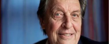 والد إيلون ماسك ينصح بالإنجاب على "طريقة الخيول"