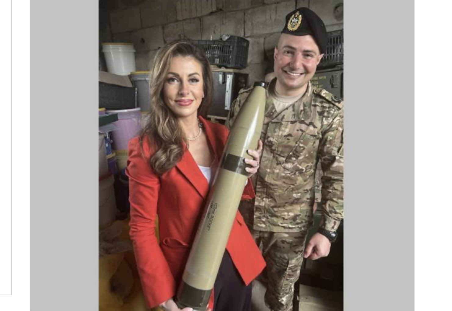 الضابط المبتسم والممانعة المكفهرة