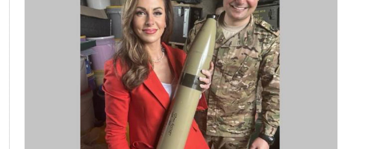 الضابط المبتسم والممانعة المكفهرة