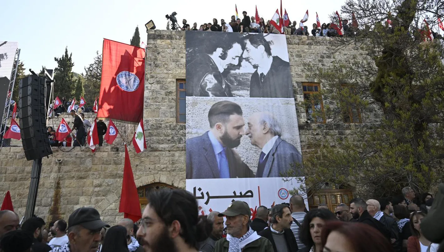 في ذكرى والده.. جنبلاط يستذكر مصالحة الجبل ويدعو إلى ترسيم الحدود مع سوريا وللدروز: حافظوا على هويتكم العربية 