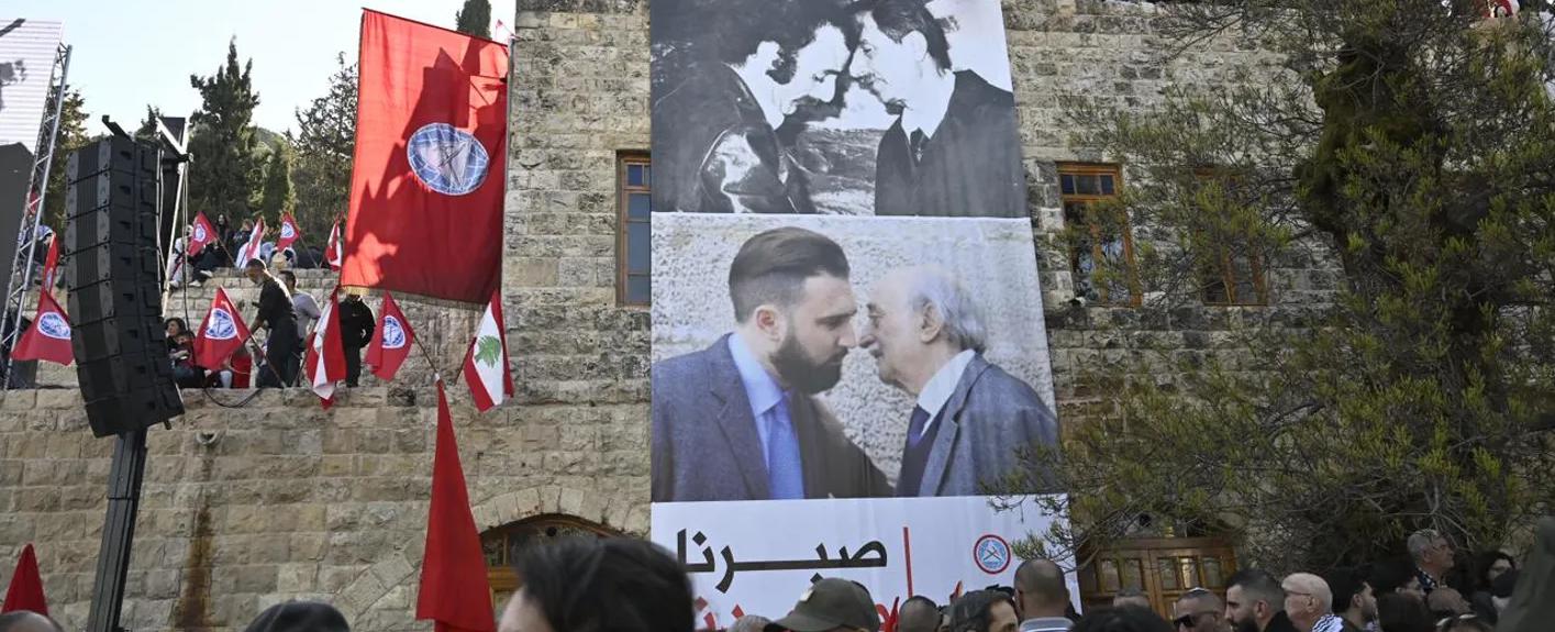 في ذكرى والده.. جنبلاط يستذكر مصالحة الجبل ويدعو إلى ترسيم الحدود مع سوريا وللدروز: حافظوا على هويتكم العربية