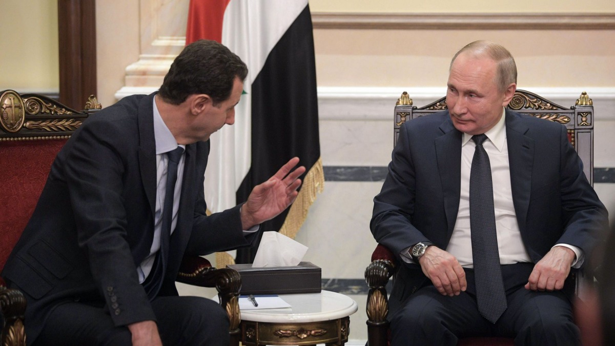 ثراء وقلق وتخفٍ... كواليس إقامة الأسد في موسكو