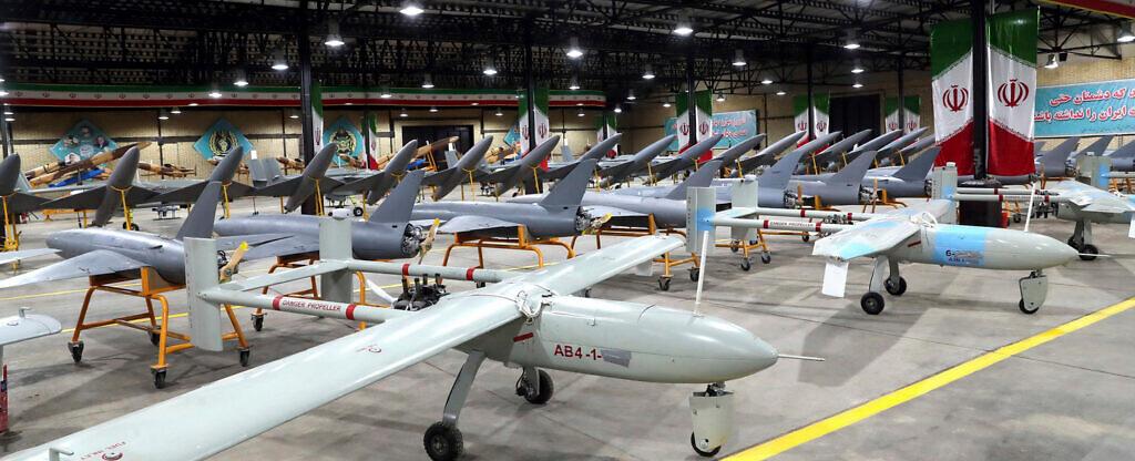 قدرات إيران العسكرية بين الواقع ووهم القوة: كيف حولت طهران نفسها قوة عظمى؟