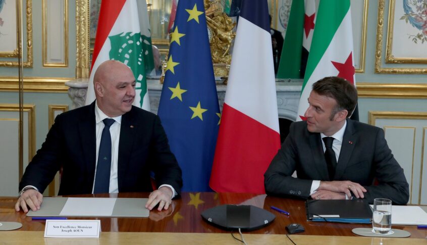 في أول محطة أوروبية له.. عون من الإليزيه: السلام لا يكون الا على العدالة