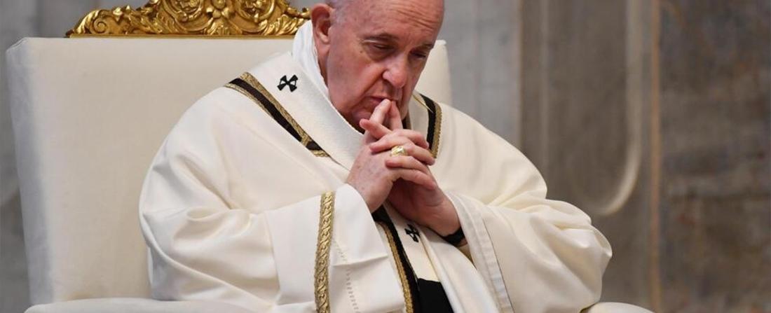 لماذا تعد التحديثات اليومية التي يقدمها الفاتيكان عن البابا غير مسبوقة؟