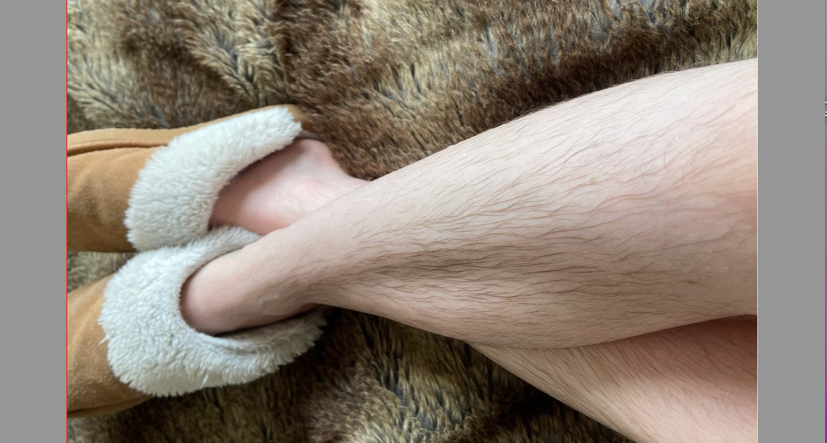 بعد أن نشرت صورها والشعر يملأ جسدها.. رسامة فرنسية تواجه تهديدات بالقتل