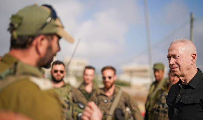 غالانت : الى لبنان..در!