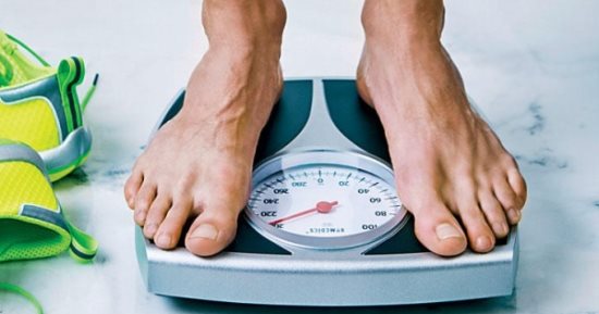 ما هو الوقت المثالي لقياس الوزن؟