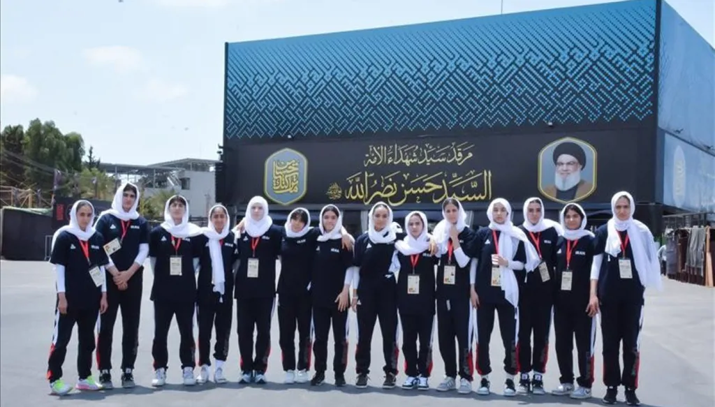 لاعبات إيران لكرة السلة... عند ضريح نصرالله