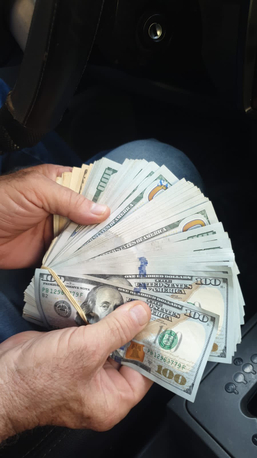 "أنا مش جايي إشحد".. مريض "ينتزع" وديعته و"يمشي" الى المخفر!