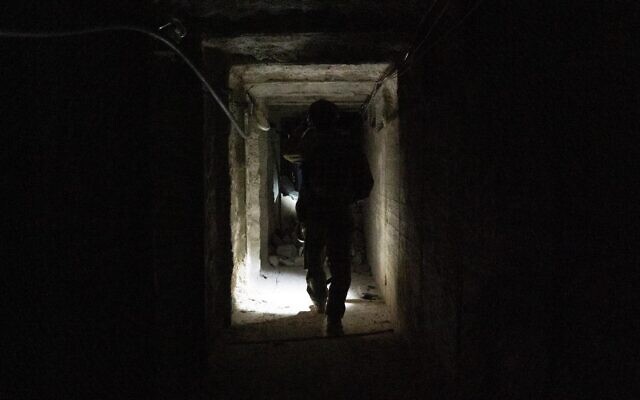 الجيش الإسرائيلي يعلن سيطرته على المقر الرئيسي لوحدة الرضوان 