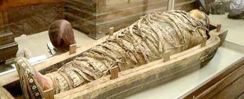 العثور على نسخة نادرة من "الإلياذة" في أحشاء مومياء مصرية