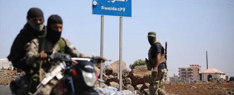 دمشق تنفي حصار السويداء: شائعات لإنعاش تجارة السلاح والكبتاغون