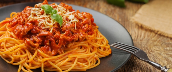 علماء يجدون علاقة بين تناول المعكرونة والسعادة