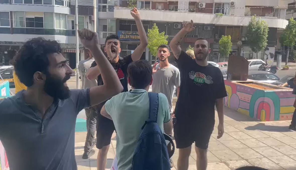 وزير التربية يسقط في "كمين طلابي"..إمتحانات "غير عادلة" والبريفيه "تحتضر"!