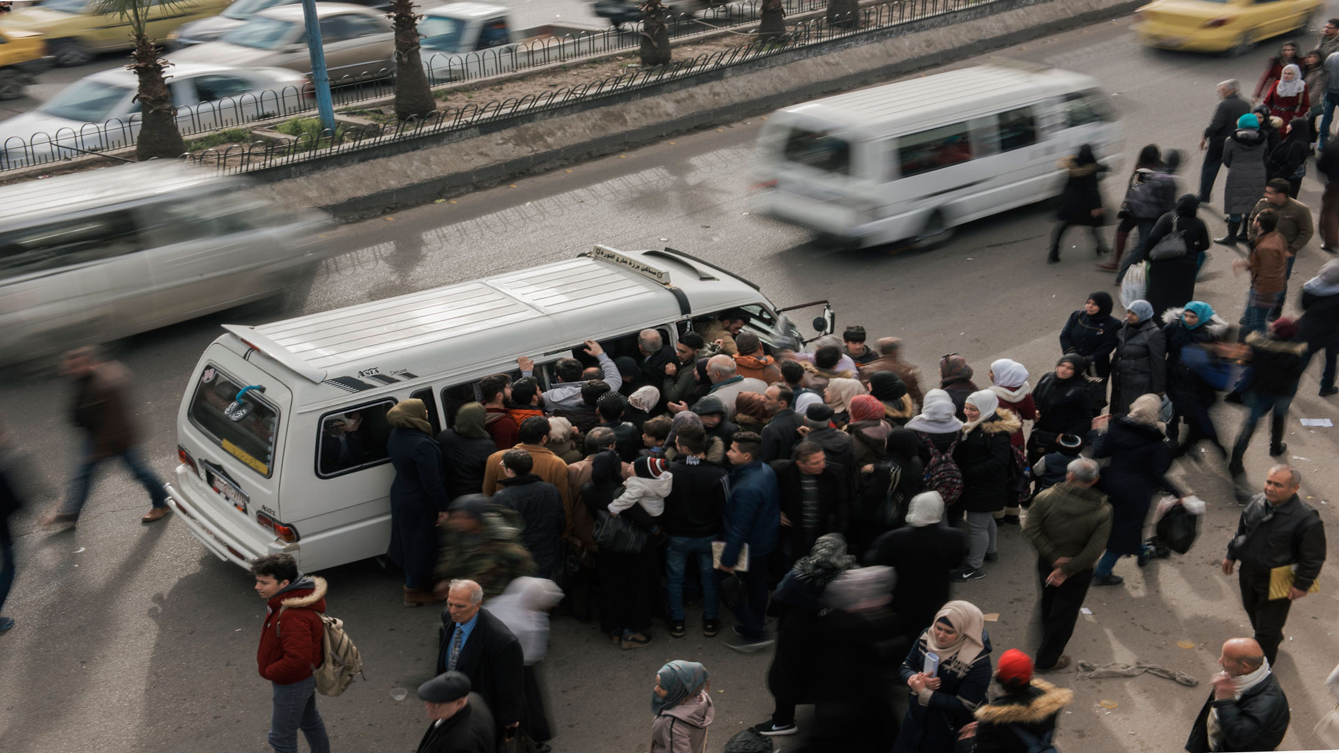 فردية أم ممنهجة؟.. جولات وملصقات "تبشيرية" في دمشق تدعو لاعتناق الإسلام