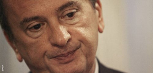 بعد أن حجز طابقًا بآكمله على نفقته الخاصة.. نقل رياض سلامة إلى مستشفى بحنّس   